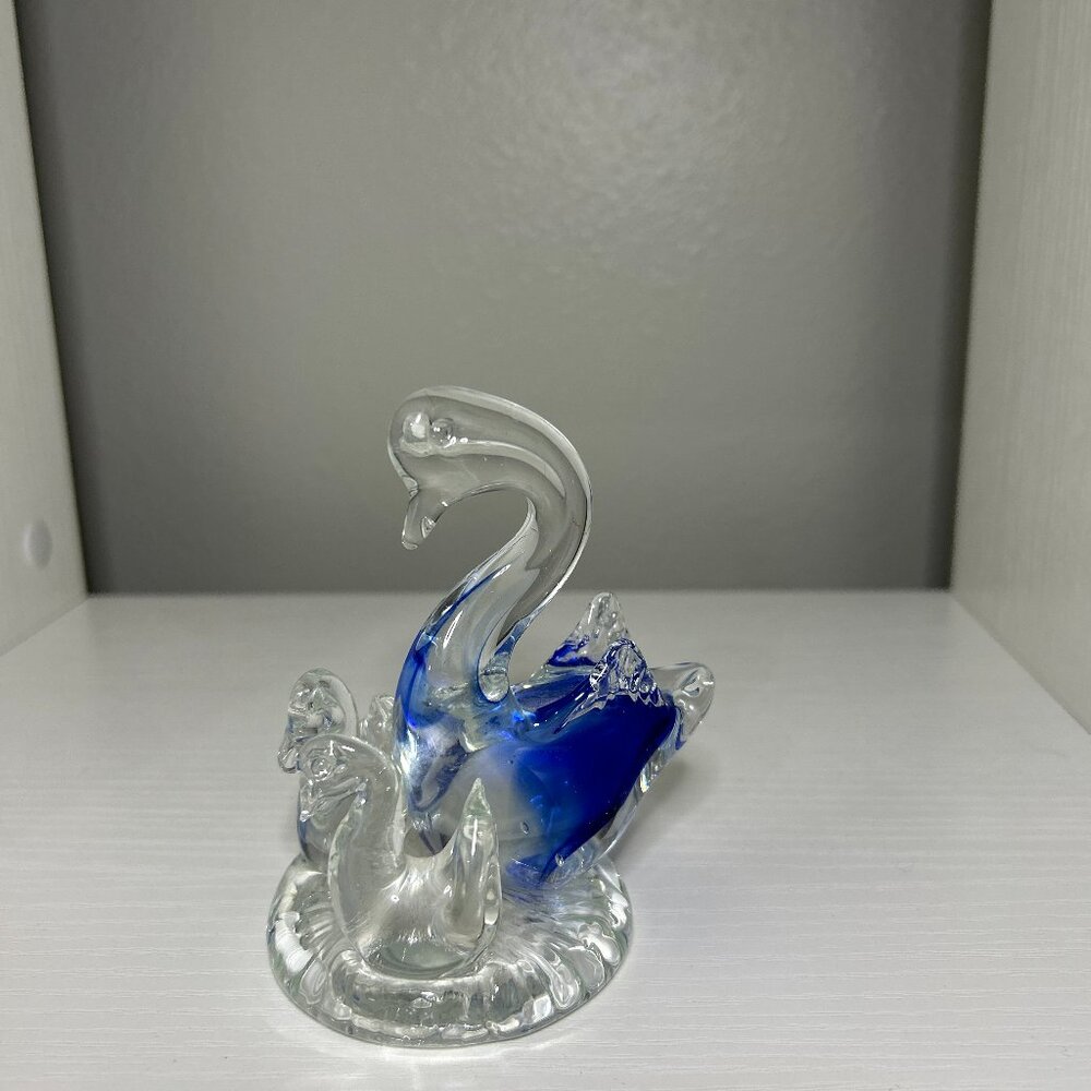 GLASS SWAN WITH BABIES